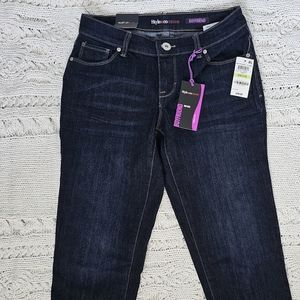 Style&Co Denim Jeans, Size 4P, Boyfriend, Midi Rise, Curvy Fit